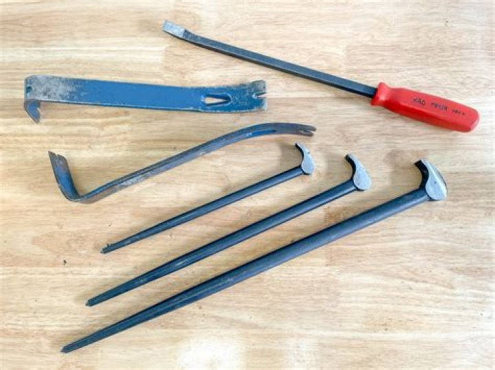 Crowbar In Human Body
