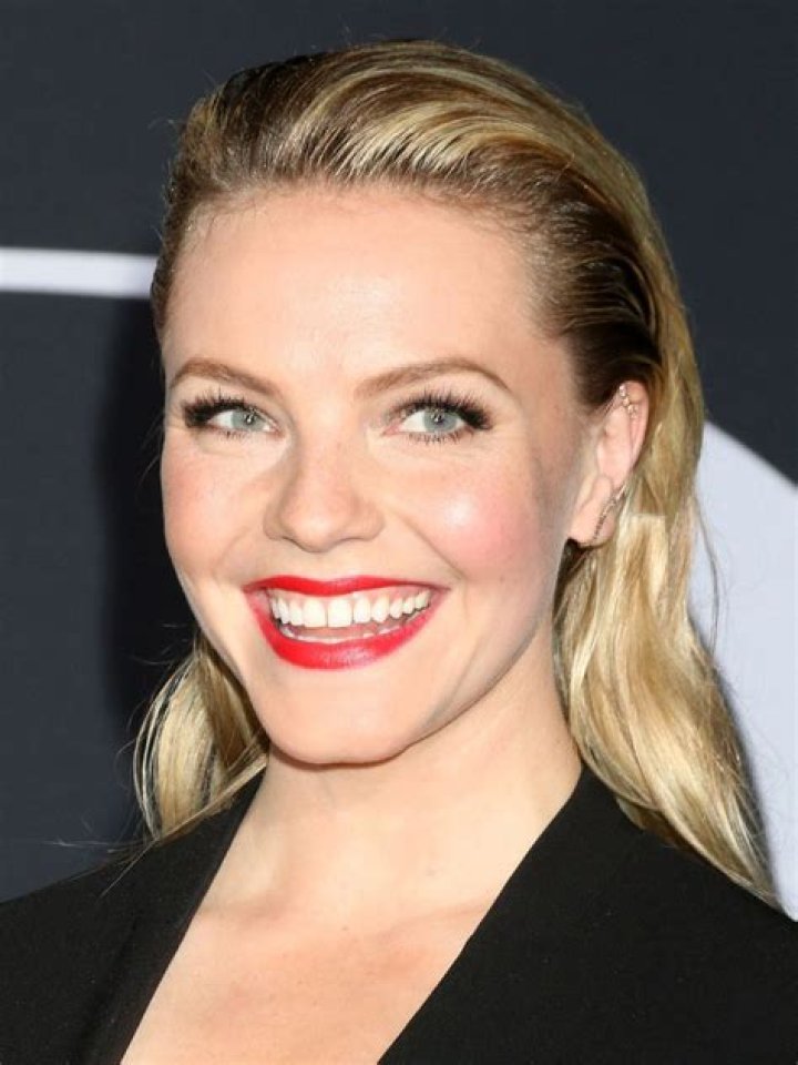 Eloise Mumford 