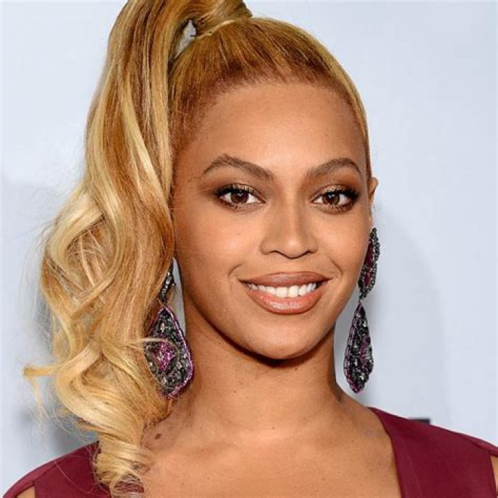 How tall is Beyonce Knowles